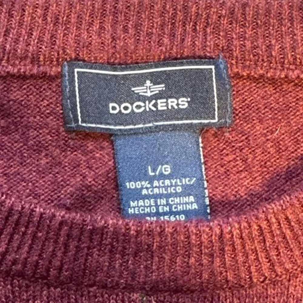 Dockers burgundy acrylic sweater with a classic brown argyle pattern